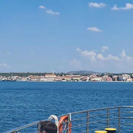 Apartmani Cosic Ante Dobropoljana Exterior foto